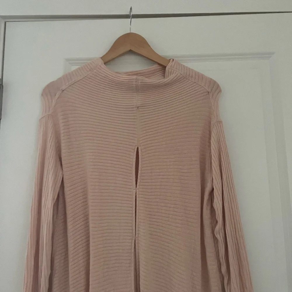 We the Free Lover Split Back Ribbed Sweater Pullover Peachy Pink Raw Hem